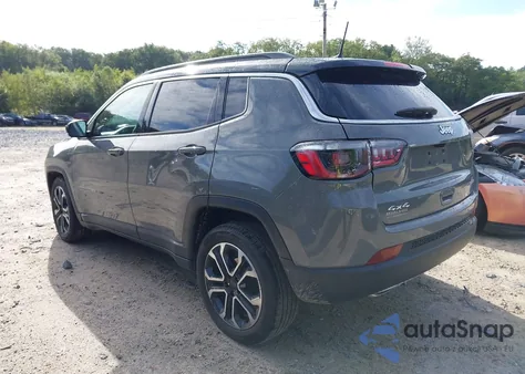 2023 Jeep Compass Limited 4X4 из США, поврежденный, VIN 3C4NJDCN7PT572150